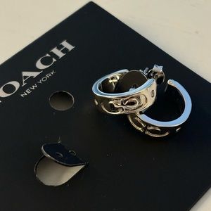 Coach signature huggie hoops in Silver
